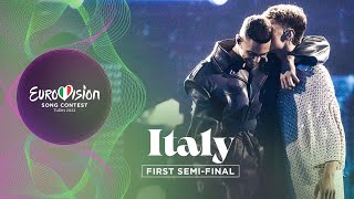  I would rather watch these guys do *something else* than sing. I'm here for their sexual chemistry, but not much else, sorry. 2.5/10
Mariah: A water feature, YES! And OMG the gay chemistry. 6/10
Ben: I spent the entire time wondering whether he was gonna take his leather trench coat off. Love the vibes, but where was the epic reveal? MISSED A TRICK. 5/10
Total: 13.5/30