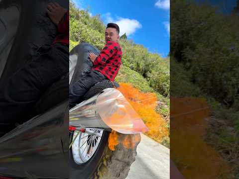 the most unique and large displacement motorbike😂 最もユニークで排気量が大きいバイク😂
