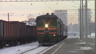 preview picture of video 'Тепловоз 2ТЭ10у-0379 с пригородным Рузаевка - Ужовка'