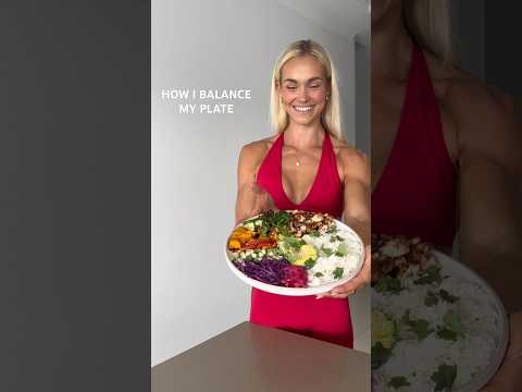 Nutrition can seem overwhelming sometimes so here is a simple way to structure your meals 🥗🍓