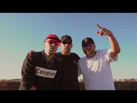 Artigo Sem Lei - Nos Becos E Vielas