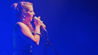 ANA KUCERA - COMO 2 E 2 (Caetano Veloso)