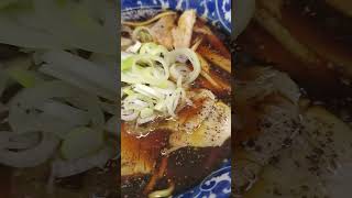 ブラックラーメンに挑む