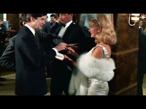 27 THE SAINT woman in fur