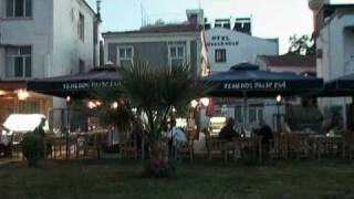 preview picture of video 'Turkije 10 :   Bozcaada - part 2 - dinner at Tenedos'