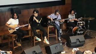 Download lagu Nirwana - gigi mp3