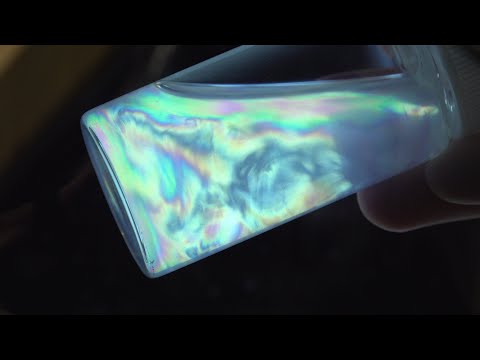 「無機ナノシート」ナノレベル鉱物から未来の新素材を