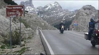 preview picture of video 'Italia - Livinallongo del Col di Lana (BL) - Passo di Valparola'