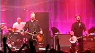 Flogging Molly - Requiem for a dying song + Man with no country + Paddy&#39;s lament à Montréal