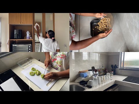 faxina na cozinha, organizando alimentos e crumble de maçã 