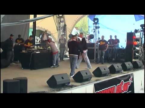 Cronik & Coscash One Love von vorne gefilmt