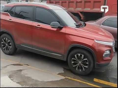 Fuga de agua en vivienda en av. de las Américas y Barrial Blanco