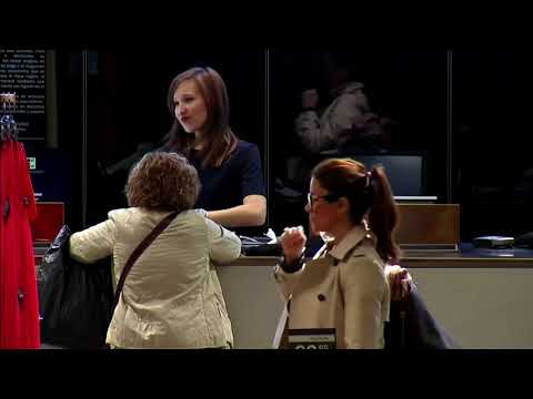 關店讓Zara老闆的利潤減少近七成 (Shut shops cut Zara owner's profit by almost 70%)