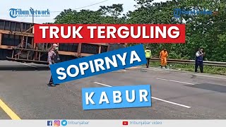 Download lagu Tol Cipularang KM 91 Arah Bandung, Kontainer Terguling dan Sopir Truknya Melarikan Diri mp3