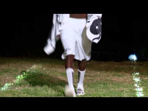 MARCELO BURLON COUNTY OF MILAN MENSWEAR S/S 2015 LIVE PERFORMANCE AT PITTI