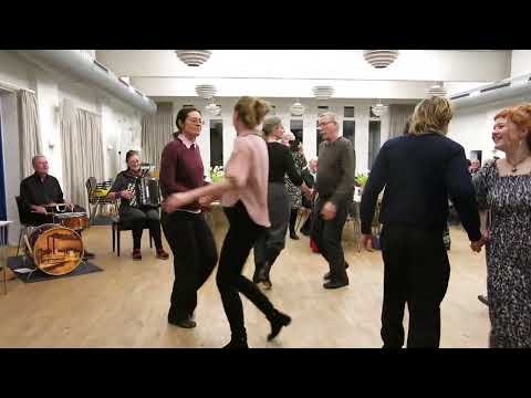 "Den firkantede sløjfe" (DK) Herlev Gamle Danse