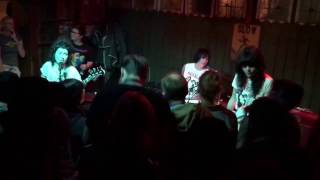 The Coathangers-Watch Your Back LIVE
