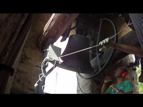 Campane di Traversella (TO) - fraz. Succinto - suonata con campana maggiore a bicchiere