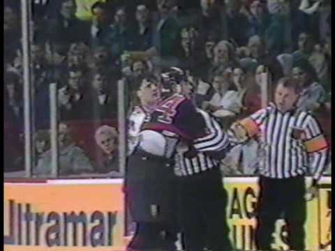 Mike Peluso vs Todd Ewen