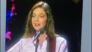 Nanci Griffith sings &quot;Goin&#39; Gone&quot;