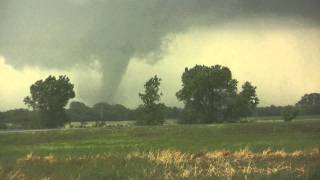 preview picture of video 'Canton Lake tornado - raw'