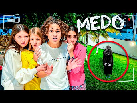 UMA MENINA MAL ASSOMBRADA APARECEU NA MANSÃO DE MADRUGADA 😱😱😱