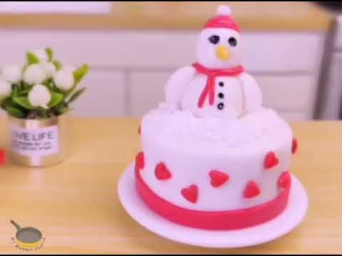 Winter cake satisfying