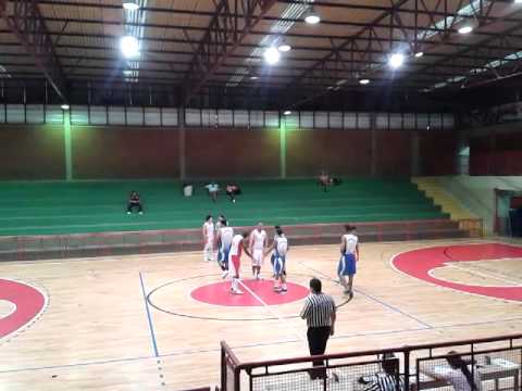 Basquete Pinda vs Caraguá 2013