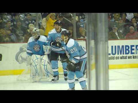 Final Seconds Tick Down - Penguins vs Hurricanes 1/22/2011