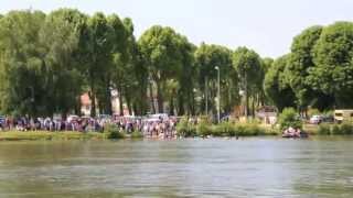 preview picture of video 'Arnaud CHASSERY nage dans l'Yonne, événement organisé par AU FIL DE JOIGNY'