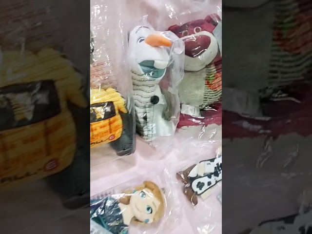Vídeo relacionado con Disney Store Peluche en Miniatura de Marciano Relleno de perlitas, Toy Story, Altura: 20 cm, Peluche con Detalles Bordados, Ojos en Relieve y con un Acabado de Tacto Suave, para Todas Las Edades