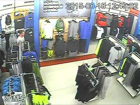 РАЗЫСКИВАЮТСЯ ПОДОЗРЕВАЕМЫЕ В КРАЖЕ ОДЕЖДЫ ИЗ ТЦ