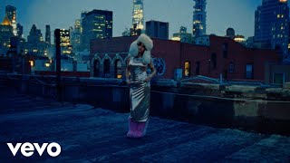 BENEE - Underwater (Lyrics)