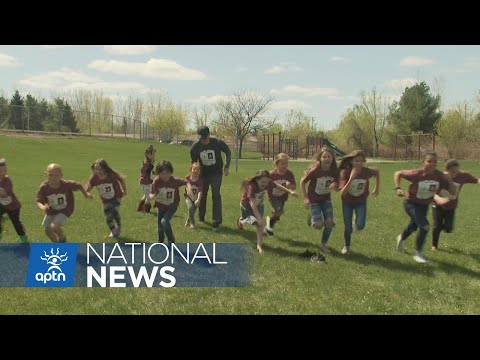 Inspired First Nations kids prepare for their first ever marathon | APTN News