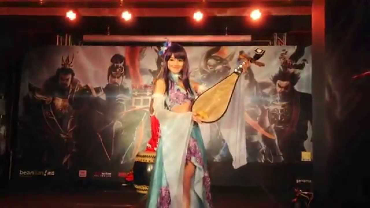 Thời Đại Anh Hùng: Biểu diễn cosplay cực HOT