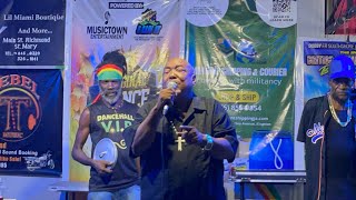 Little John Said This Abt Barrington Levy, Being Di 1St SingJay, Performing Hits After Hits, Enjoy❗️