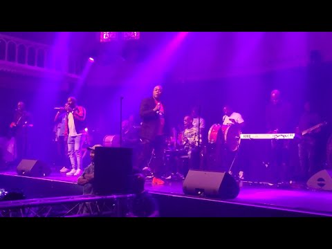 Combinatie XVI op het podium in Paradiso tijdens “Life After Kwaku” op 17 september 2022