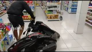 Download lagu story wa virall belanja di Indomaret mp3 Download lagu story wa virall belanja di Indomaret mp3