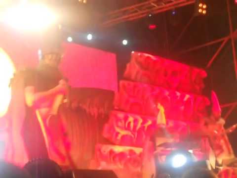 Caparezza: Canzone all'entrata e Avrai ragione tu