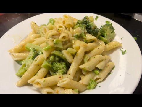 Cook Penne W/ Garlic, Oil, & Broccoli