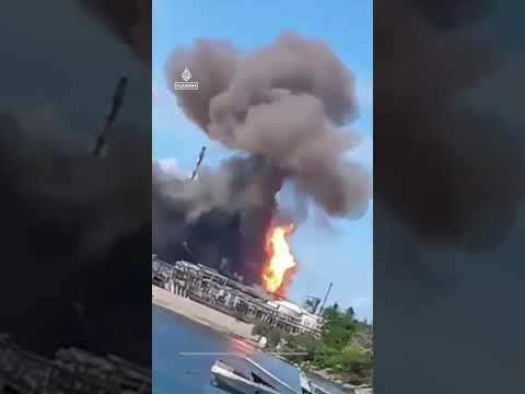 Explosion shutters Venezuela’s second-largest oil refinery | AJ #shorts
