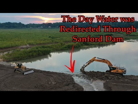How was the Tittabawassee River redirected through Sanford Dam? - Closing the Dike