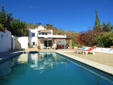 AX1115 – Casa Las Palmeras, country house and potential B&B, Iznate