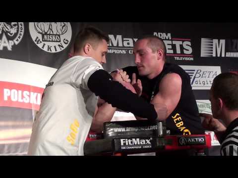 Polish National Armwrestling Championships 2011 / left/ - Lucjan Fudala & Wieslaw Rzanny