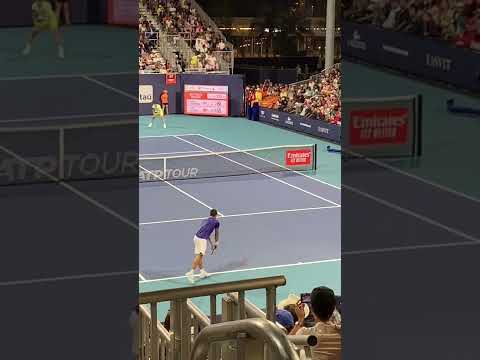 At match point, Alcaraz great kick serve made his opponent literally give up!