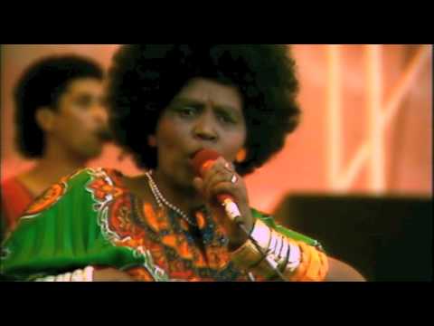 Margaret Singana - Hamba Bekhile (We Are Growing) Live at Concert In The Park)