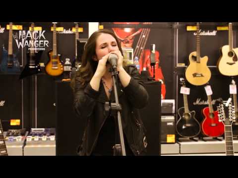 Sandi Thom Performs "Help Me" @ JB Hi-Fi Frankston