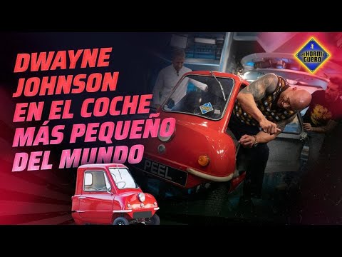 ¡Récord Guinness! Dwayne Johnson en el coche más pequeño del mundo - El Hormiguero