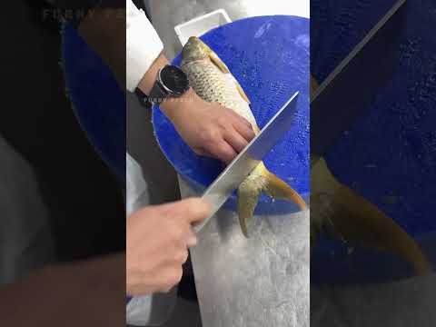 هل تعلمون أن هذا الشيف الصيني يخفي سرًّا مذهلًا لا تعرفه حتى أغلب النساء في المطبخ !! #shortsvideo