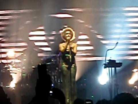 Massive attack - Teardrop (Live Madrid 08/10/2010)